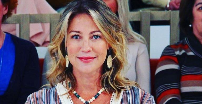 Após separação, Luana Piovani posta clique sensual com decote generoso; Vem ver!