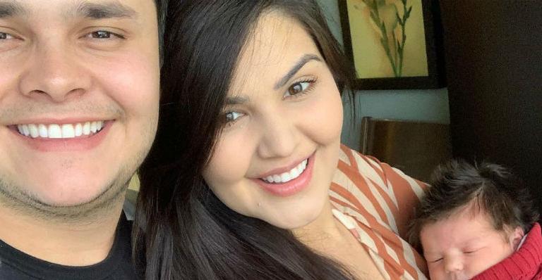 Matheus Aleixo, da dupla com Kauan, encanta com novas fotos do filho recém-nascido