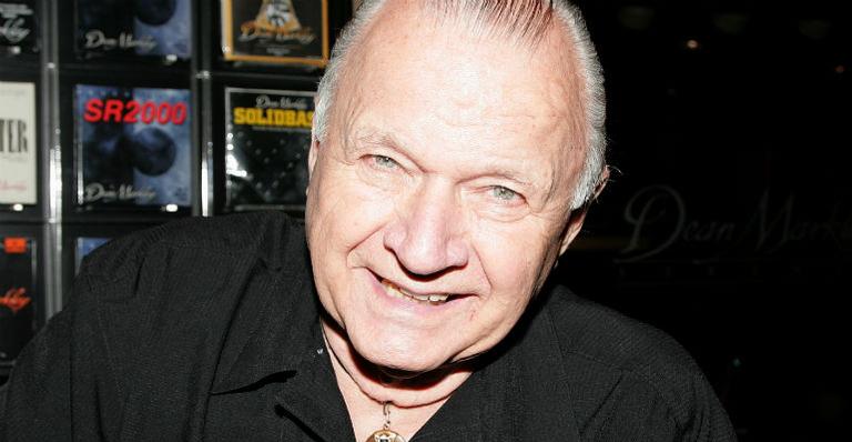 Dick Dale, criador do surf rock e lenda da guitarra, falece aos 81 anos