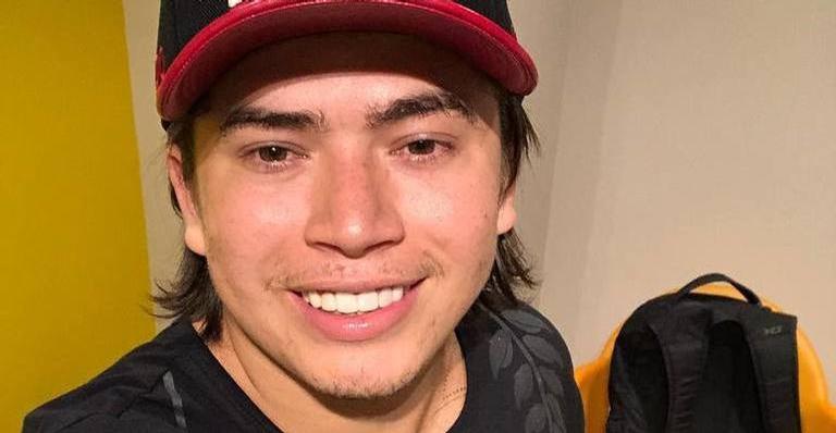 Whindersson Nunes lamenta morte de fã por depressão e emociona