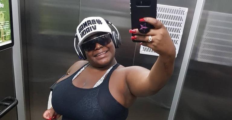 Jojo Todynho desabafa sobre gordura no fígado e confessa que irá operar os seios