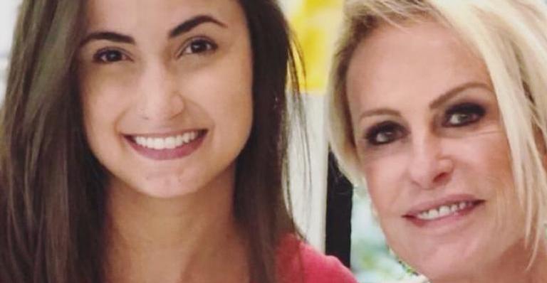 Repórter da Ana Maria, Mari Palma, tem festa de aniversário luxuosa toda no tema de ”Friends”