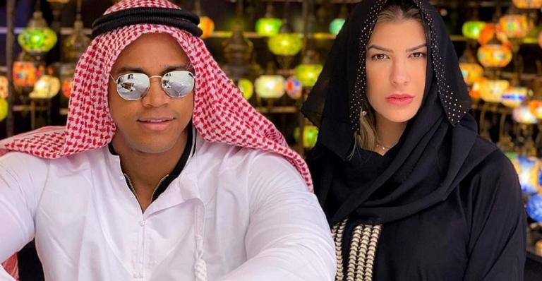Lore Improta e Leo Santana reagem de forma inusitada a gafe de hotel em Dubai