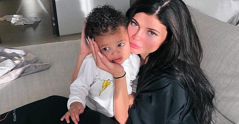 Kylie Jenner diz que filha não participará de reality pelos próximos anos