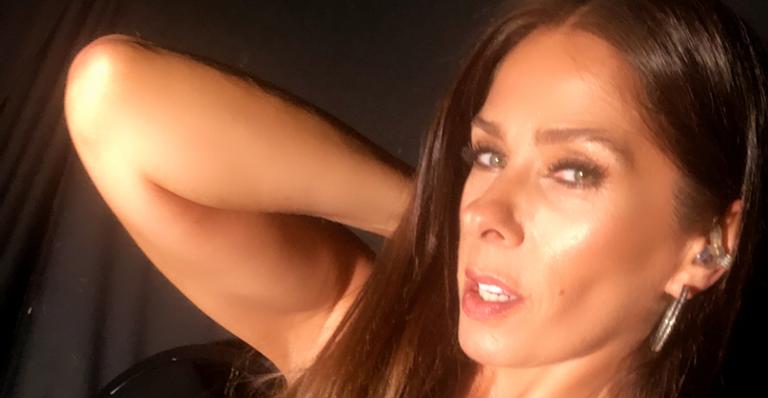 Aos 45 anos, Adriane Galisteu exibe boa forma e recebe elogios: ”Que barriga linda”