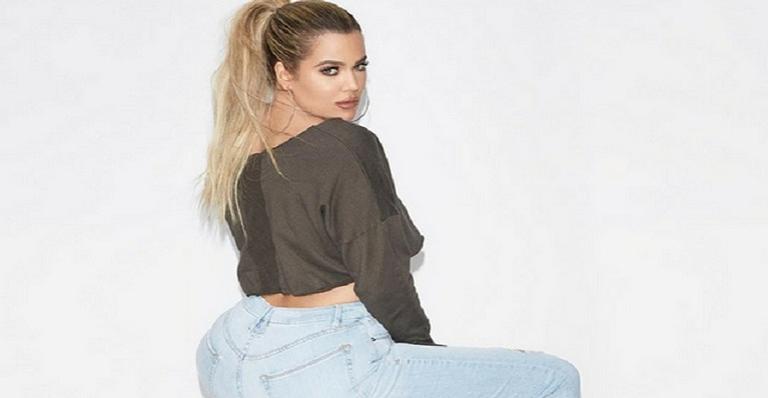 Khloé Kardashian é criticada por achar ”fofo” que fã trabalhe 20 horas para comprar jeans