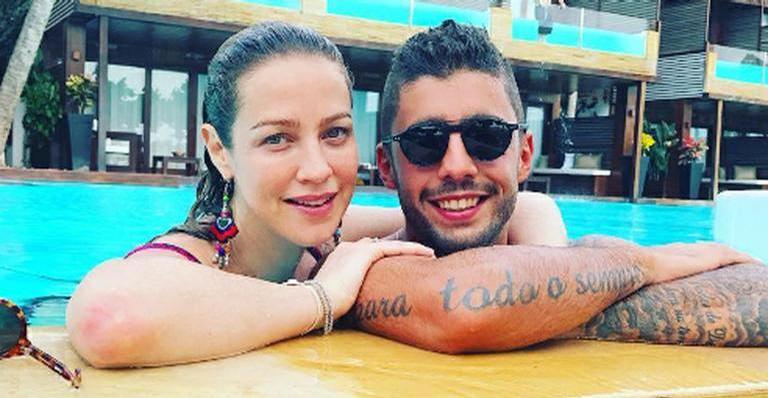Após anunciar separação, Luana Piovani e Pedro Scooby posam juntos