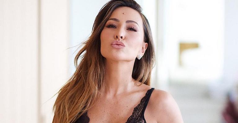 Sabrina Sato leva web ao delírio com foto de lingerie: ”Me cuidar, me arrumar e curtir”