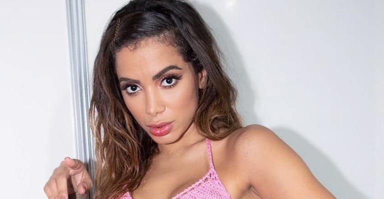 Anitta fala o que fará com sua biografia feita por Leo Dias: ”Não me meto no trabalho de ninguém”