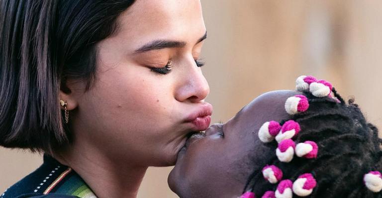 Na África, Bruna Marquezine abre o jogo sobre adoção de criança carente