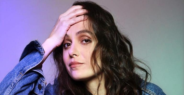 Monica Iozzi comemora conquista contra vício e incentiva os fãs: ”Vida fica muito melhor”