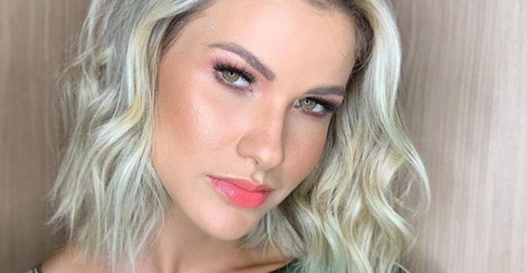 Andressa Suita compartilha montagem dos dois filhos e se choca com semelhança impressionante