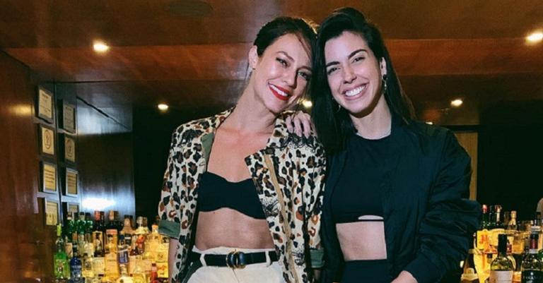 Paolla Oliveira e Camila Coutinho se divertem em aula de blogueira: ”Laboratório para a novela”