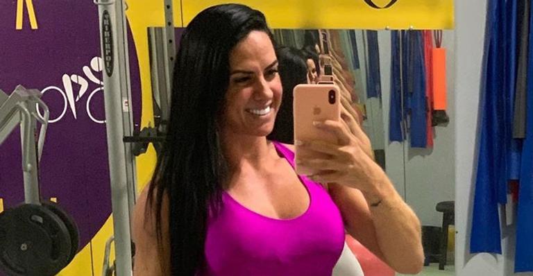 Exibindo tanquinho, Graciele Lacerda revela segredo: ”Não basta cuidar só do que se come”