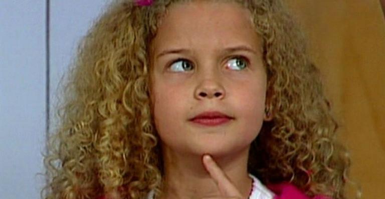 Lembra dela? Ex-atriz mirim Debby Lagrana reaparece e surpreende fãs pela aparência