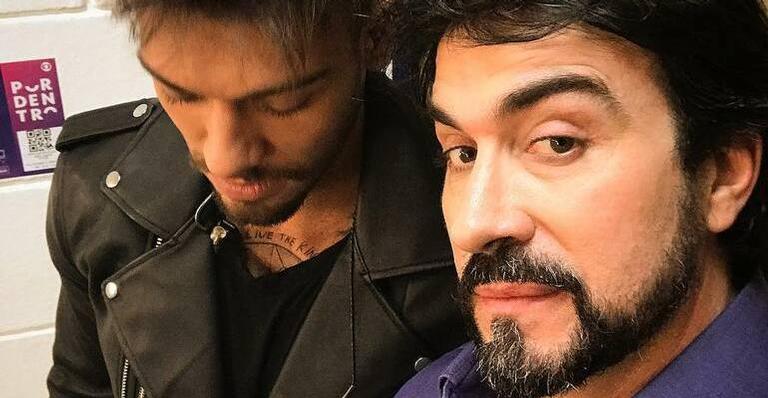 Padre Fábio de Melo chama atenção de Lucas Lucco por causa de ”erro”