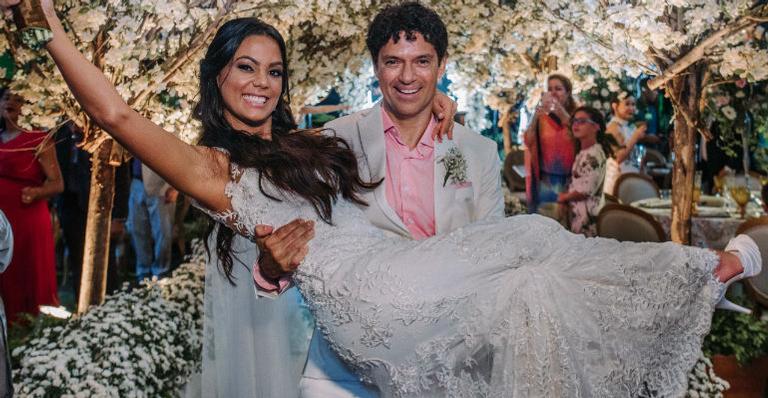 Jorge Vercillo se casa em cerimônia luxuosa na Bahia
