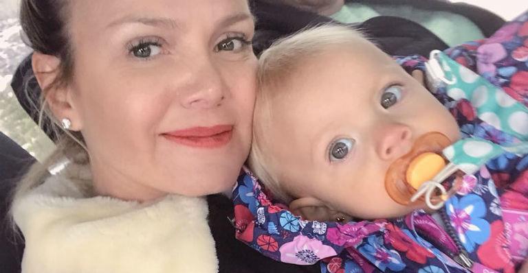 Filha de Eliana reconhece a mãe na TV e reação encanta