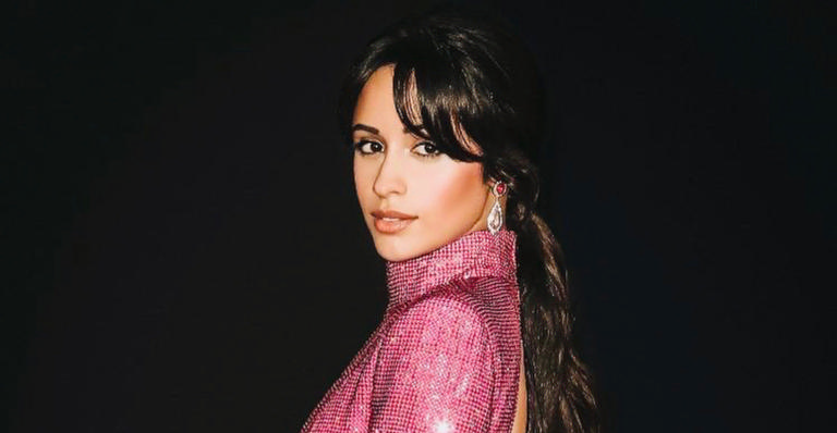 Camila Cabello assina com Sony Pictures e será nova ‘Cinderela’