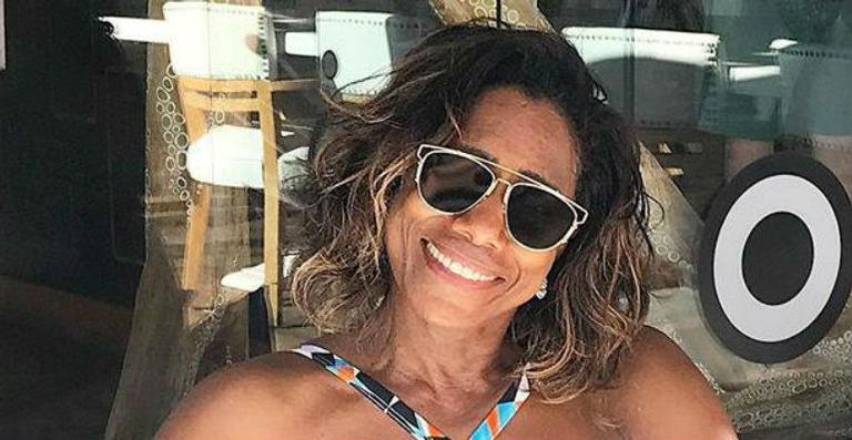 Gloria Maria sofre com temporal no Rio de Janeiro e tem mansão destelhada: ”Caos”