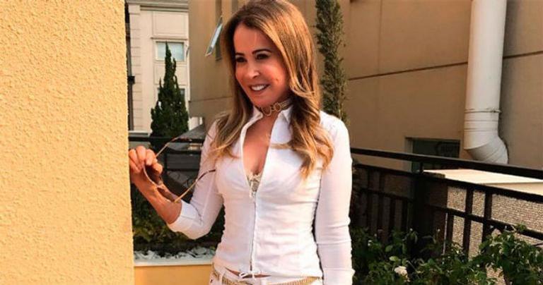 Aos 60 anos, Zilu Camargo choca fãs ao exibir bumbum em clique de fio dental