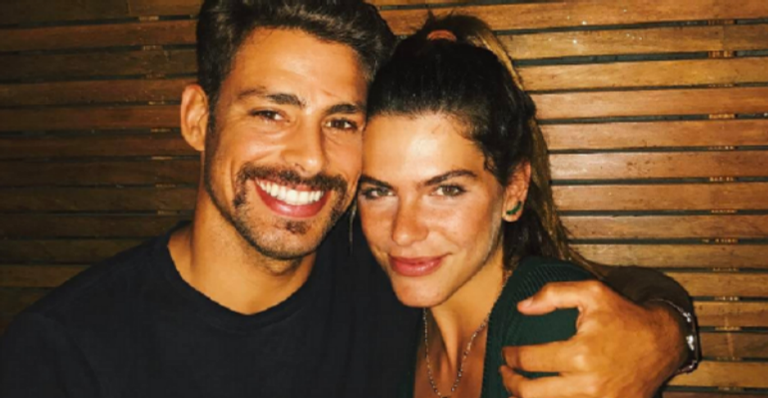 Cauã Reymond e Mariana Goldfarb se casam em pousada com diárias de R$ 4 mil