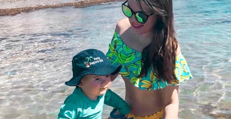 Digital Influencer, Leandra Padilha, exibe corpão após Fertilização In Vitro