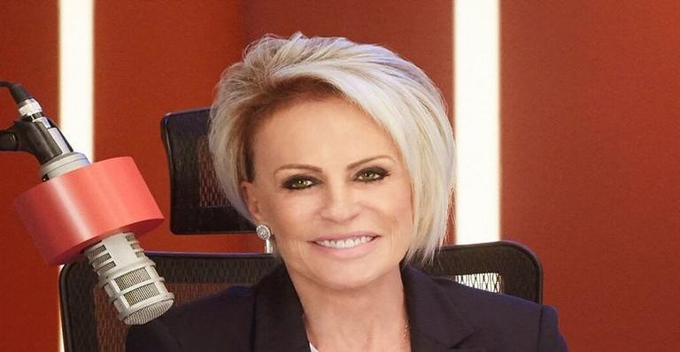 Ana Maria Braga exibe cozinha de sua cobertura e admite costume inusitado