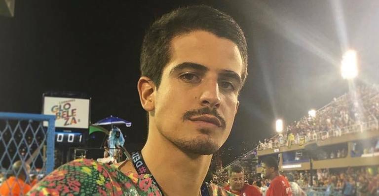 Enzo Celulari celebra 22 anos e recebe declaração de amor da namorada: ”A vida me deu a sorte”
