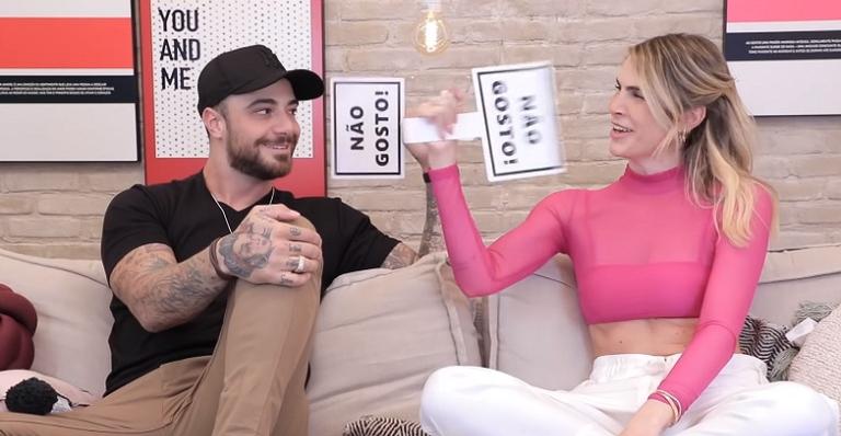 Felipe Titto esquenta a temperatura em bate-papo picante com Julia Faria