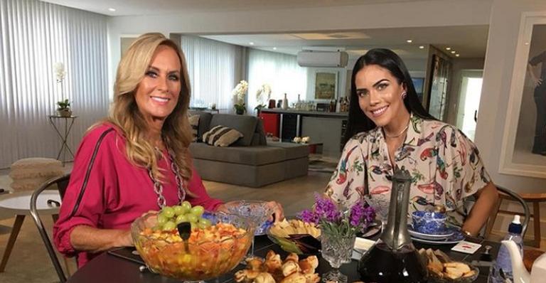 Helô Pinheiro choca a todos ao revelar dificuldade que sua filha passou após separação