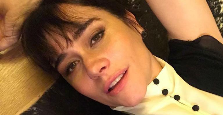 Alessandra Negrini impressiona ao aparecer totalmente nua em clique provocante