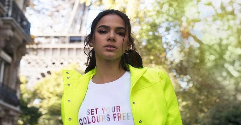 Bruna Marquezine opta por look ousado no último dia do Coachella; Vem ver!