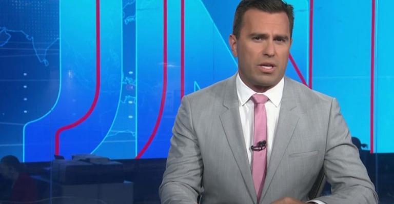 Rodrigo Bocardi comete gafe no ‘Jornal Nacional’: ”Socorro”