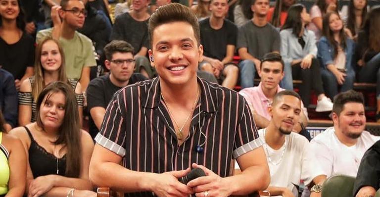 Filho de Wesley Safadão, Dom, encanta a web vestido de coelhinho