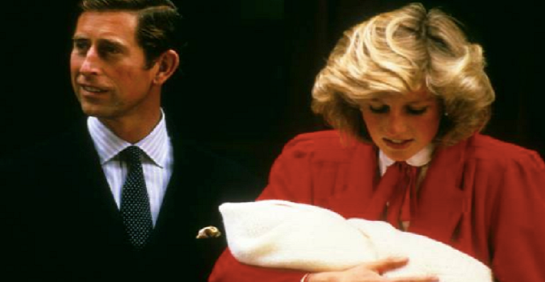 Nascimento real: Príncipe Charles ficou decepcionado que Harry era menino