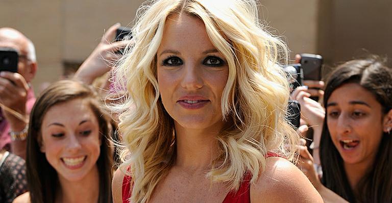Britney Spears poderá sair de clínica psiquiátrica ainda hoje, mas tem que lidar com um problema