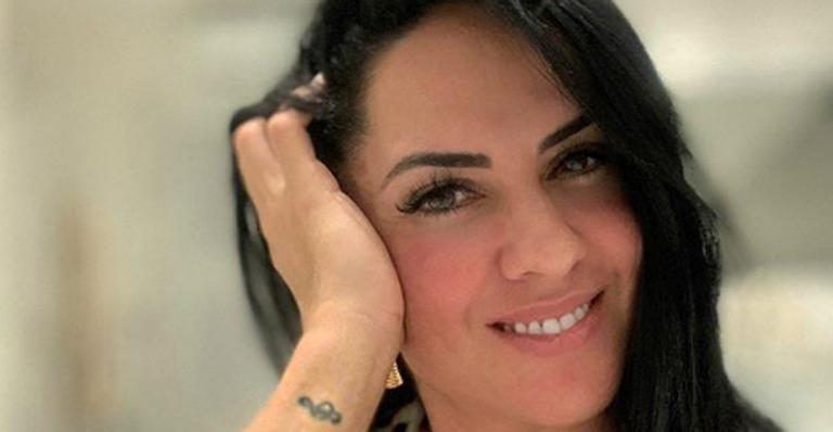 Graciele Lacerda emociona ao falar sobre morte da tia: ”Recolhendo os pedacinhos”