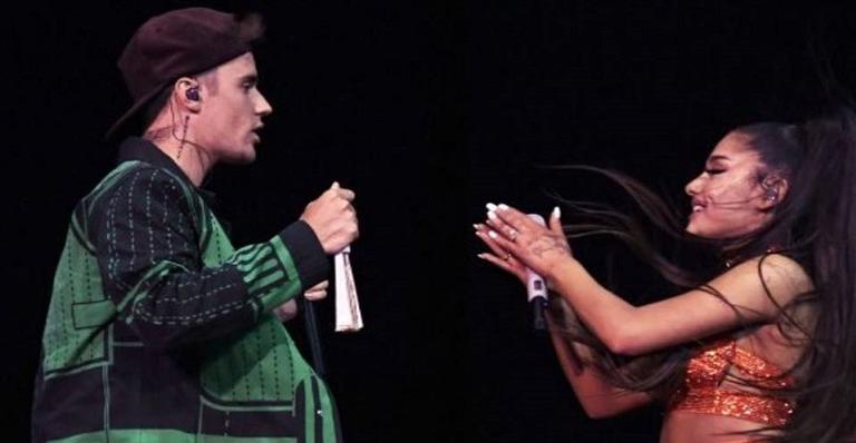 Ariana Grande sai em defesa de Justin Bieber após críticas por uso de playback