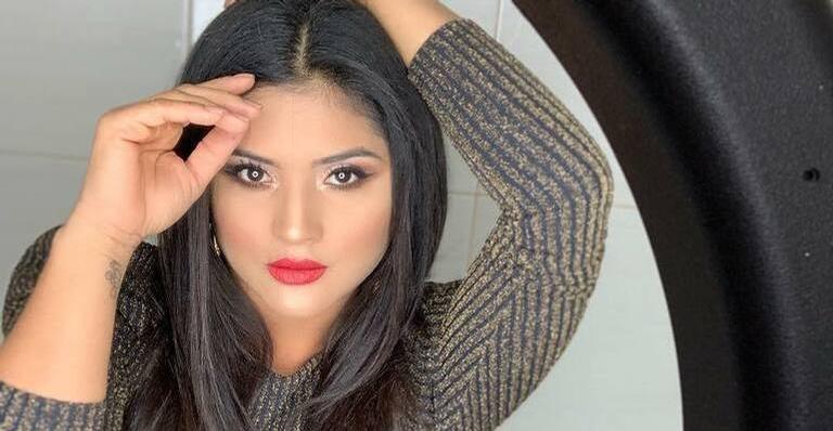 De lingerie, Mileide Mihaile sensualiza e manda recado: ”Não cobre o que deve ser espontâneo”
