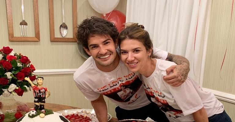 Silvio Santos aparece com camisa do São Paulo em homenagem da filha para Alexandre Pato