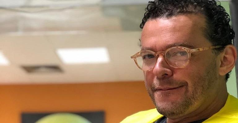 Após demissão, ex-apresentador da TV Globo celebra novo ciclo no SBT