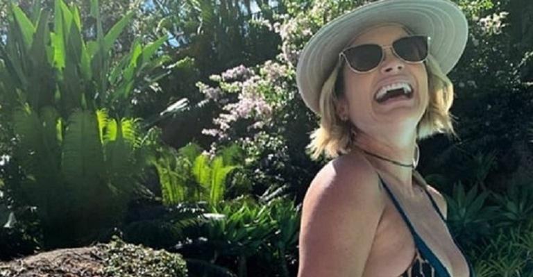 Flávia Alessandra deseja ‘boa semana’ para seguidores de jeito inusitado: Confira!