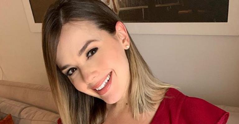 Thaeme impressiona ao mostrar barriga de grávida 13 dias após parto