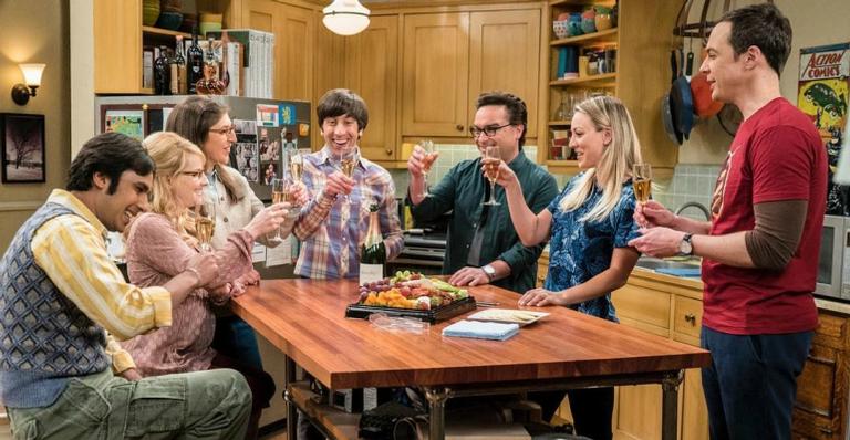Elenco de ”The Big Bang Theory” marca calçada da fama