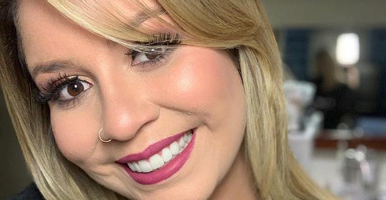 Marília Mendonça passa do ponto e come até canudos em restaurante