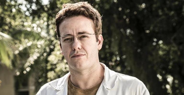 Pablo Sanabio revela detalhes emocionantes que passou com o marido durante a adoção de sua filha
