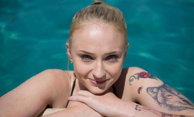 Sophie Turner comenta sobre pressão que sofreu para perder peso para ‘Game Of Thrones’