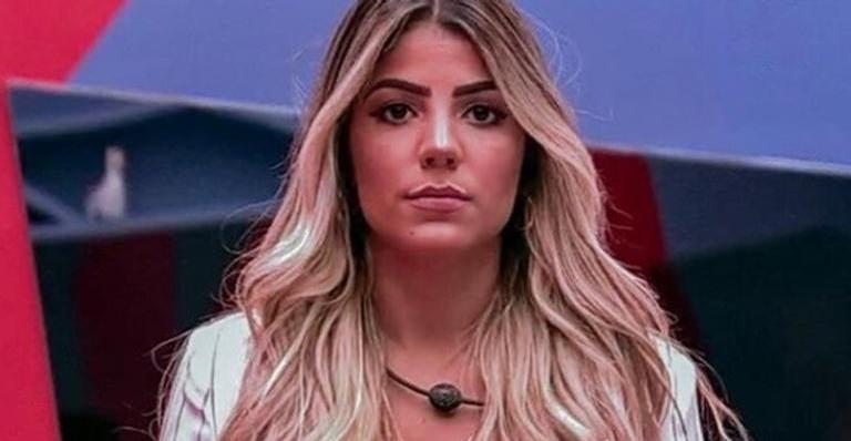 Ex-BBB Hariany vira sereia sexy e conquista chuva de likes na web