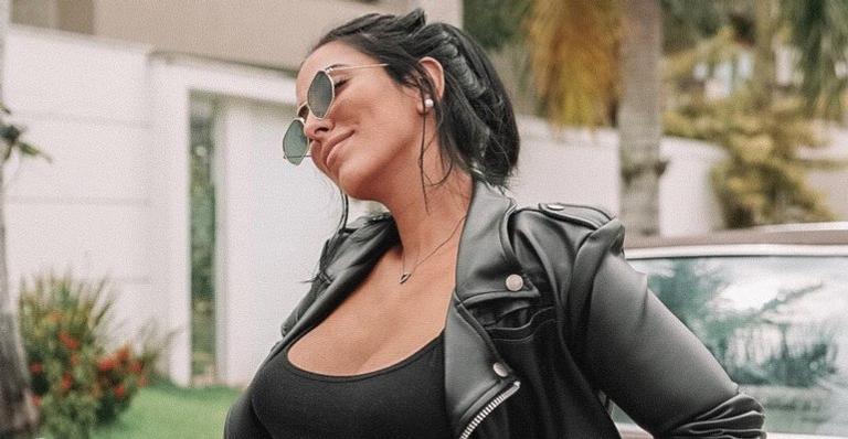 Em pleno nono mês de gestação, Jade Seba posta foto completamente nua e choca web